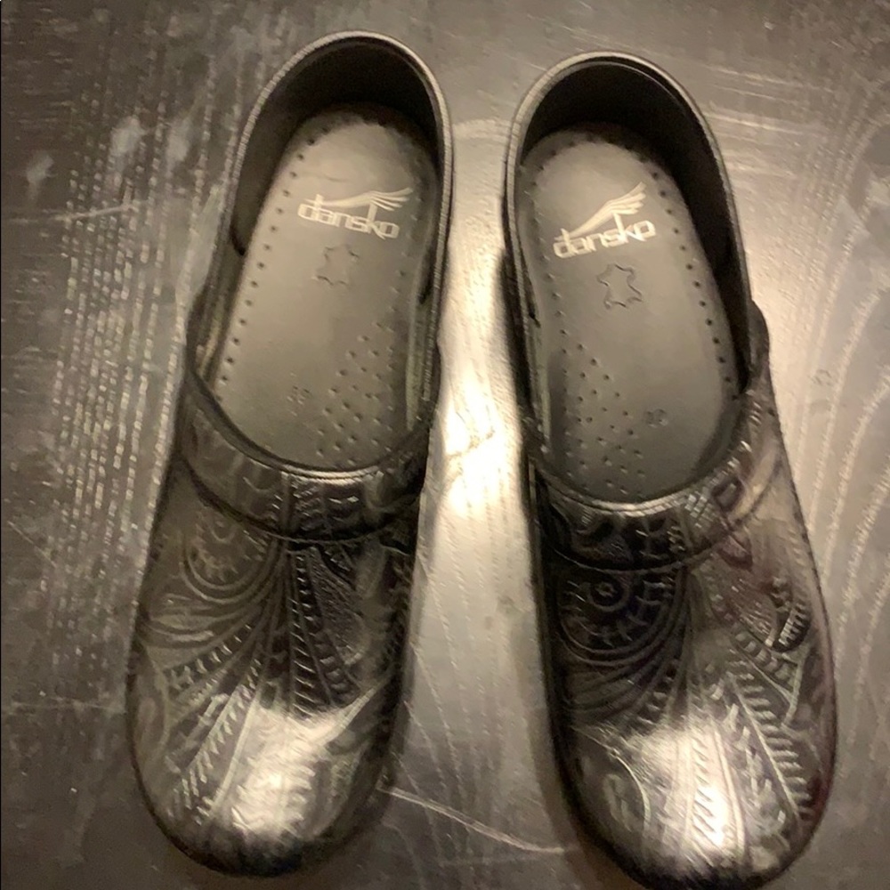 Dansko Women’s Clog Sz 8.5-9